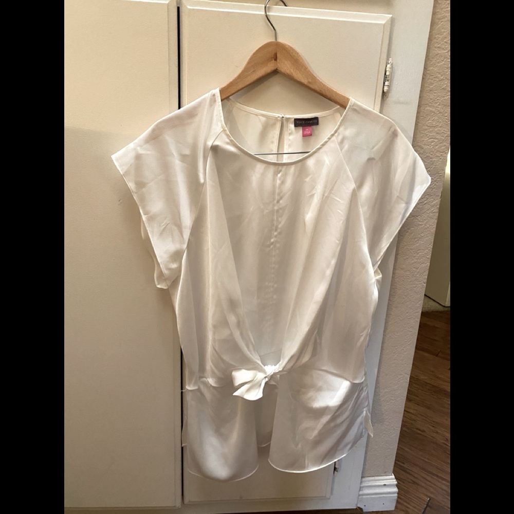 Brand new with tags vince camuto blouse